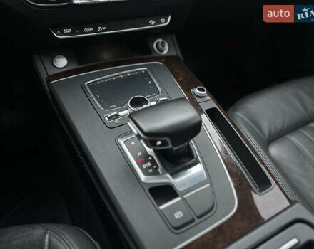 Белый Ауди Ку 5, объемом двигателя 1.99 л и пробегом 163 тыс. км за 22999 $, фото 21 на Automoto.ua