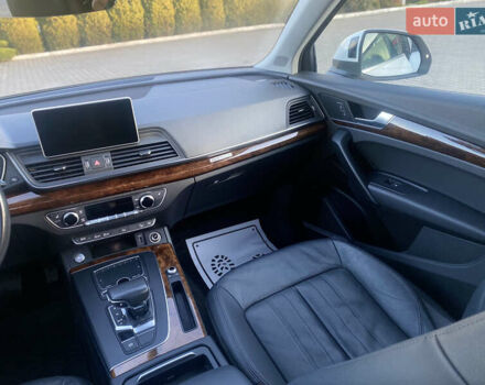 Белый Ауди Ку 5, объемом двигателя 0 л и пробегом 189 тыс. км за 21800 $, фото 21 на Automoto.ua