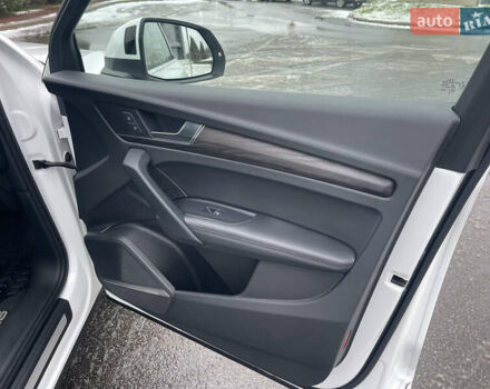 Белый Ауди Ку 5, объемом двигателя 2 л и пробегом 120 тыс. км за 27800 $, фото 17 на Automoto.ua