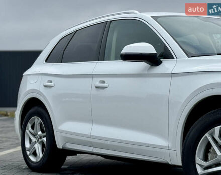 Білий Ауді Ку 5, об'ємом двигуна 1.98 л та пробігом 159 тис. км за 24699 $, фото 13 на Automoto.ua