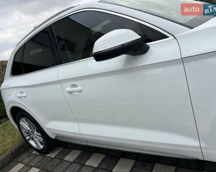 Белый Ауди Ку 5, объемом двигателя 2 л и пробегом 135 тыс. км за 26950 $, фото 63 на Automoto.ua