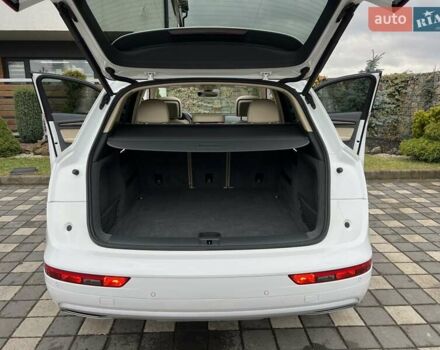 Белый Ауди Ку 5, объемом двигателя 2 л и пробегом 135 тыс. км за 26950 $, фото 168 на Automoto.ua