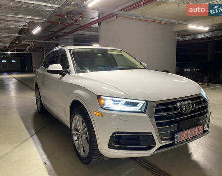 Белый Ауди Ку 5, объемом двигателя 1.98 л и пробегом 130 тыс. км за 26800 $, фото 1 на Automoto.ua