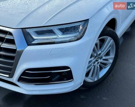 Білий Ауді Ку 5, об'ємом двигуна 1.98 л та пробігом 124 тис. км за 29000 $, фото 6 на Automoto.ua