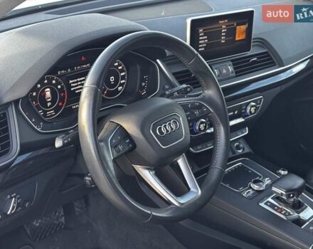 Білий Ауді Ку 5, об'ємом двигуна 1.98 л та пробігом 107 тис. км за 23500 $, фото 9 на Automoto.ua