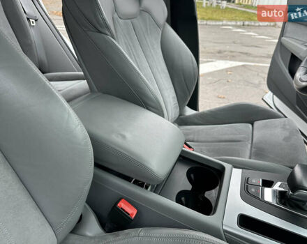 Белый Ауди Ку 5, объемом двигателя 1.98 л и пробегом 206 тыс. км за 25900 $, фото 57 на Automoto.ua