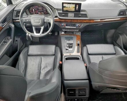 Білий Ауді Ку 5, об'ємом двигуна 2 л та пробігом 82 тис. км за 8500 $, фото 7 на Automoto.ua