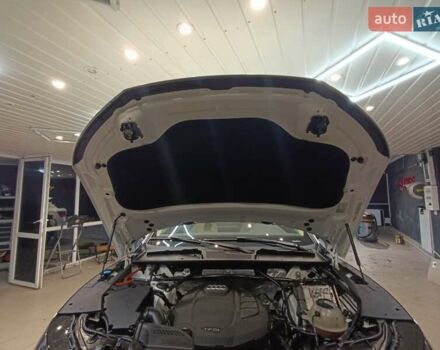 Белый Ауди Ку 5, объемом двигателя 2 л и пробегом 179 тыс. км за 21500 $, фото 24 на Automoto.ua