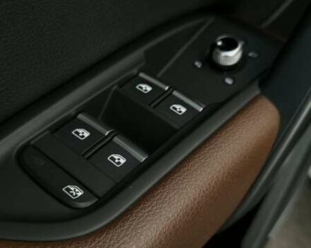 Белый Ауди Ку 5, объемом двигателя 1.98 л и пробегом 108 тыс. км за 26700 $, фото 9 на Automoto.ua