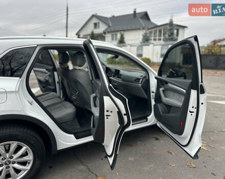 Белый Ауди Ку 5, объемом двигателя 1.98 л и пробегом 206 тыс. км за 25900 $, фото 61 на Automoto.ua