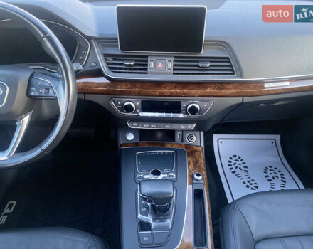 Белый Ауди Ку 5, объемом двигателя 0 л и пробегом 189 тыс. км за 21800 $, фото 20 на Automoto.ua