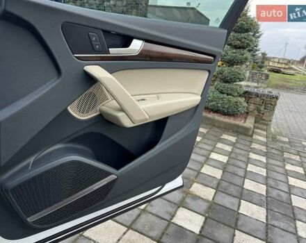 Белый Ауди Ку 5, объемом двигателя 2 л и пробегом 135 тыс. км за 26950 $, фото 116 на Automoto.ua