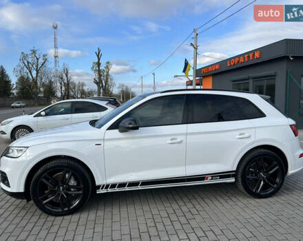 Белый Ауди Ку 5, объемом двигателя 1.97 л и пробегом 287 тыс. км за 27816 $, фото 10 на Automoto.ua