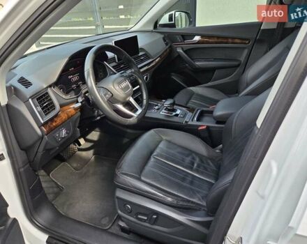 Белый Ауди Ку 5, объемом двигателя 1.98 л и пробегом 179 тыс. км за 26000 $, фото 11 на Automoto.ua