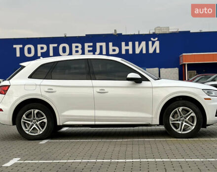 Белый Ауди Ку 5, объемом двигателя 2 л и пробегом 162 тыс. км за 20900 $, фото 8 на Automoto.ua