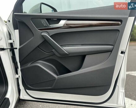 Белый Ауди Ку 5, объемом двигателя 1.99 л и пробегом 163 тыс. км за 22999 $, фото 40 на Automoto.ua