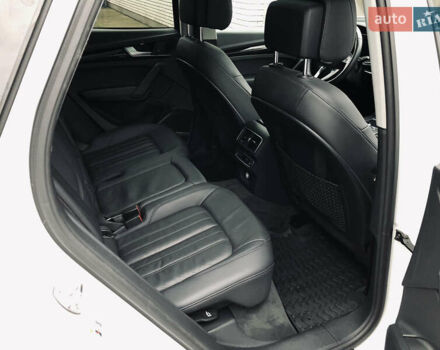 Белый Ауди Ку 5, объемом двигателя 2 л и пробегом 155 тыс. км за 17980 $, фото 46 на Automoto.ua