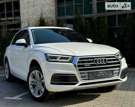 Белый Ауди Ку 5, объемом двигателя 2 л и пробегом 41 тыс. км за 24900 $, фото 5 на Automoto.ua