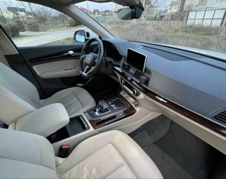 Белый Ауди Ку 5, объемом двигателя 2 л и пробегом 126 тыс. км за 28800 $, фото 10 на Automoto.ua