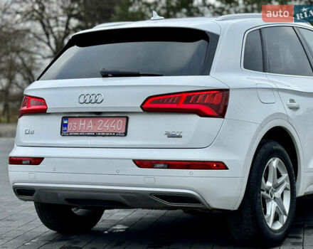Білий Ауді Ку 5, об'ємом двигуна 1.98 л та пробігом 159 тис. км за 24699 $, фото 23 на Automoto.ua