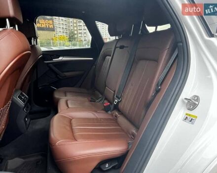 Белый Ауди Ку 5, объемом двигателя 2 л и пробегом 209 тыс. км за 25990 $, фото 10 на Automoto.ua