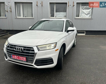 Белый Ауди Ку 5, объемом двигателя 1.98 л и пробегом 145 тыс. км за 23888 $, фото 2 на Automoto.ua