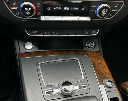 Белый Ауди Ку 5, объемом двигателя 2 л и пробегом 135 тыс. км за 17800 $, фото 6 на Automoto.ua