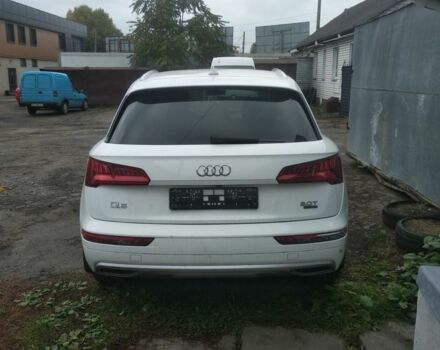 Білий Ауді Ку 5, об'ємом двигуна 2 л та пробігом 250 тис. км за 16000 $, фото 2 на Automoto.ua