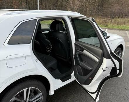 Білий Ауді Ку 5, об'ємом двигуна 1.98 л та пробігом 179 тис. км за 21900 $, фото 13 на Automoto.ua