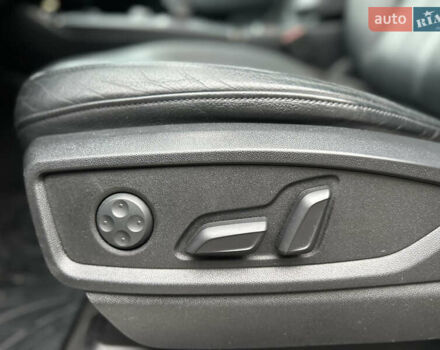 Белый Ауди Ку 5, объемом двигателя 1.99 л и пробегом 163 тыс. км за 22999 $, фото 22 на Automoto.ua