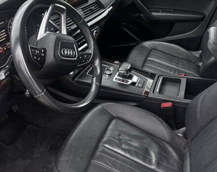 Белый Ауди Ку 5, объемом двигателя 2 л и пробегом 163 тыс. км за 23100 $, фото 7 на Automoto.ua