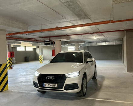 Белый Ауди Ку 5, объемом двигателя 2 л и пробегом 168 тыс. км за 26990 $, фото 5 на Automoto.ua