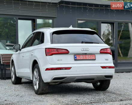 Белый Ауди Ку 5, объемом двигателя 2 л и пробегом 100 тыс. км за 27900 $, фото 18 на Automoto.ua
