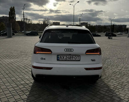 Белый Ауди Ку 5, объемом двигателя 1.98 л и пробегом 100 тыс. км за 27000 $, фото 7 на Automoto.ua