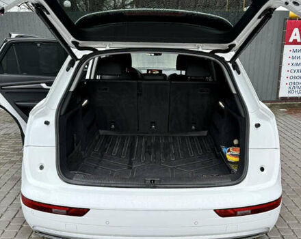 Білий Ауді Ку 5, об'ємом двигуна 1.98 л та пробігом 229 тис. км за 22400 $, фото 48 на Automoto.ua