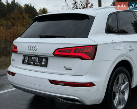 Белый Ауди Ку 5, объемом двигателя 2 л и пробегом 171 тыс. км за 20000 $, фото 16 на Automoto.ua
