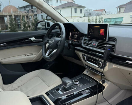 Белый Ауди Ку 5, объемом двигателя 2 л и пробегом 108 тыс. км за 28500 $, фото 9 на Automoto.ua