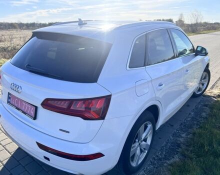 Белый Ауди Ку 5, объемом двигателя 0 л и пробегом 120 тыс. км за 26000 $, фото 3 на Automoto.ua