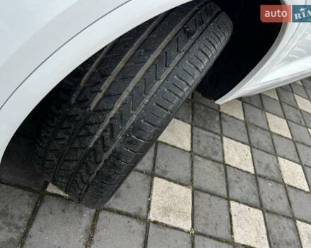 Белый Ауди Ку 5, объемом двигателя 2 л и пробегом 135 тыс. км за 26950 $, фото 2 на Automoto.ua