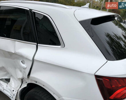 Белый Ауди Ку 5, объемом двигателя 2 л и пробегом 155 тыс. км за 17980 $, фото 14 на Automoto.ua