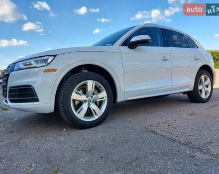 Белый Ауди Ку 5, объемом двигателя 1.98 л и пробегом 187 тыс. км за 29000 $, фото 2 на Automoto.ua