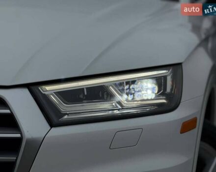 Белый Ауди Ку 5, объемом двигателя 1.98 л и пробегом 158 тыс. км за 25500 $, фото 3 на Automoto.ua