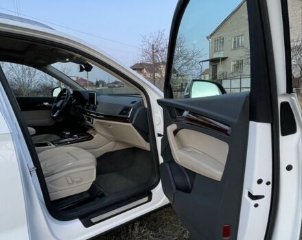 Белый Ауди Ку 5, объемом двигателя 2 л и пробегом 126 тыс. км за 28800 $, фото 12 на Automoto.ua