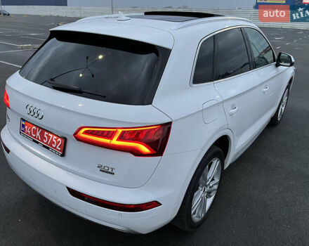 Білий Ауді Ку 5, об'ємом двигуна 1.98 л та пробігом 111 тис. км за 25600 $, фото 5 на Automoto.ua