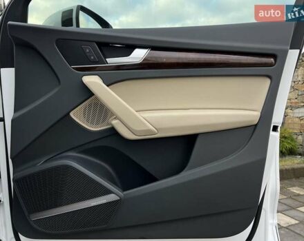 Белый Ауди Ку 5, объемом двигателя 2 л и пробегом 135 тыс. км за 26950 $, фото 115 на Automoto.ua