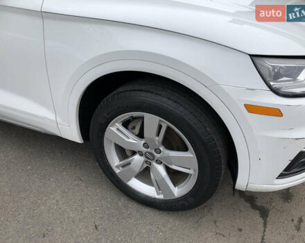 Белый Ауди Ку 5, объемом двигателя 2 л и пробегом 155 тыс. км за 17980 $, фото 24 на Automoto.ua