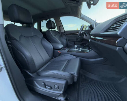 Білий Ауді Ку 5, об'ємом двигуна 2 л та пробігом 194 тис. км за 24500 $, фото 17 на Automoto.ua