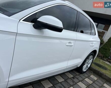 Белый Ауди Ку 5, объемом двигателя 2 л и пробегом 135 тыс. км за 26950 $, фото 62 на Automoto.ua