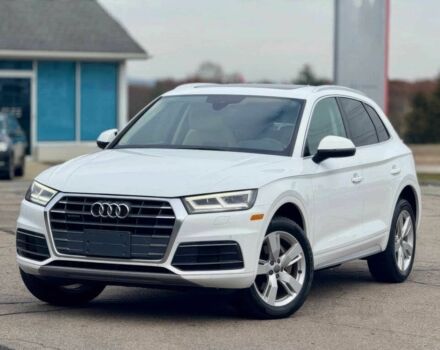 Белый Ауди Ку 5, объемом двигателя 2 л и пробегом 49 тыс. км за 19700 $, фото 2 на Automoto.ua