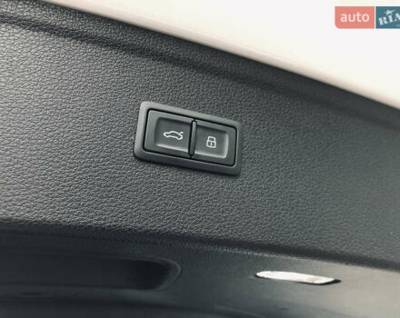 Белый Ауди Ку 5, объемом двигателя 2 л и пробегом 155 тыс. км за 17980 $, фото 49 на Automoto.ua